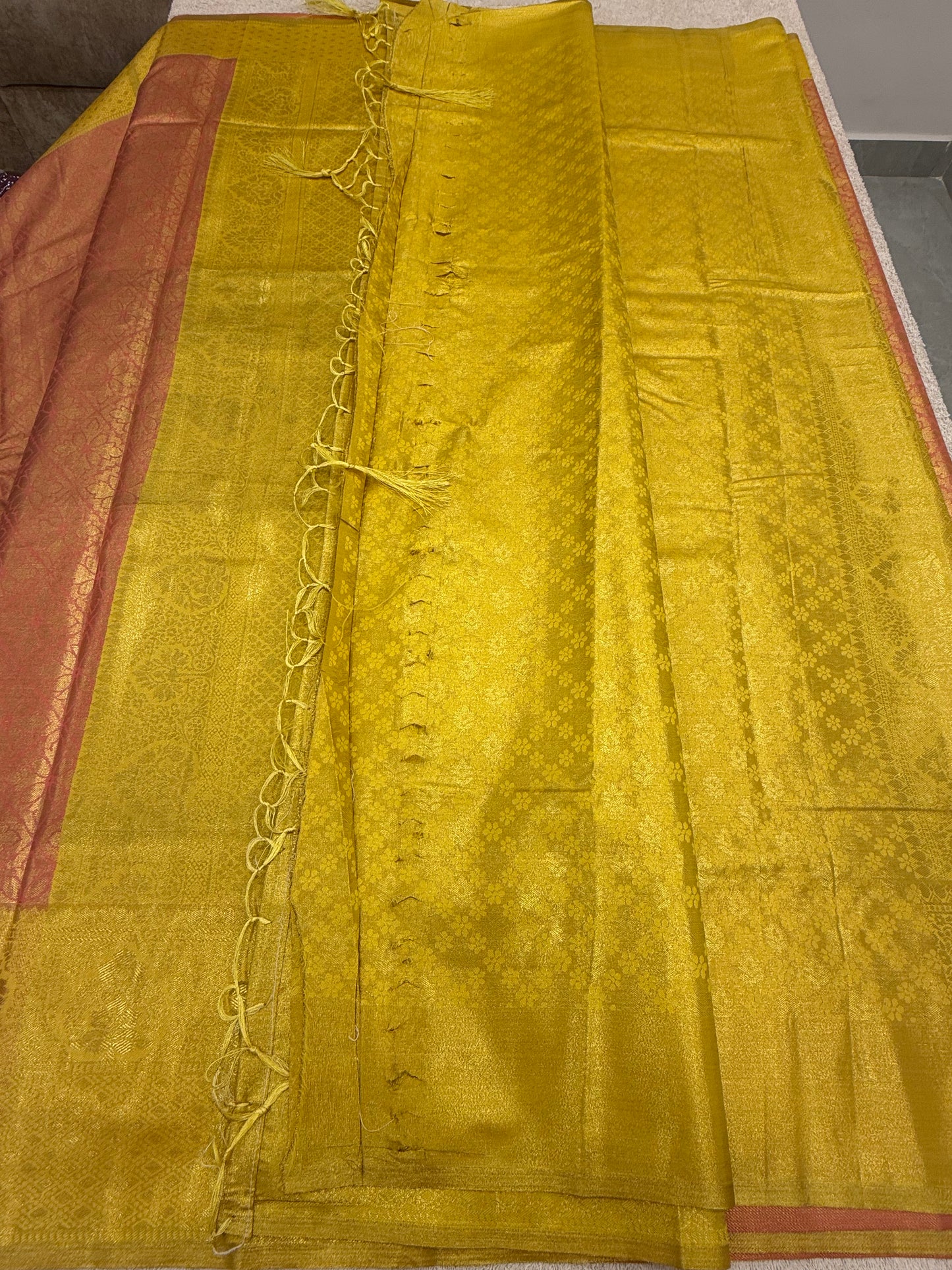 Kanchi Pattu 60