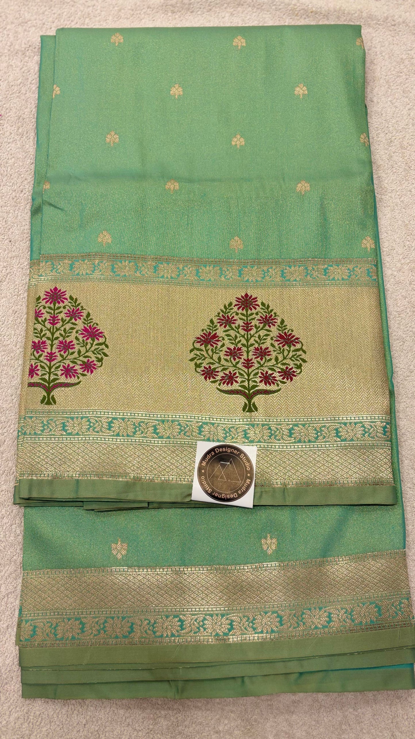 Tissue Kathan Benaras 025