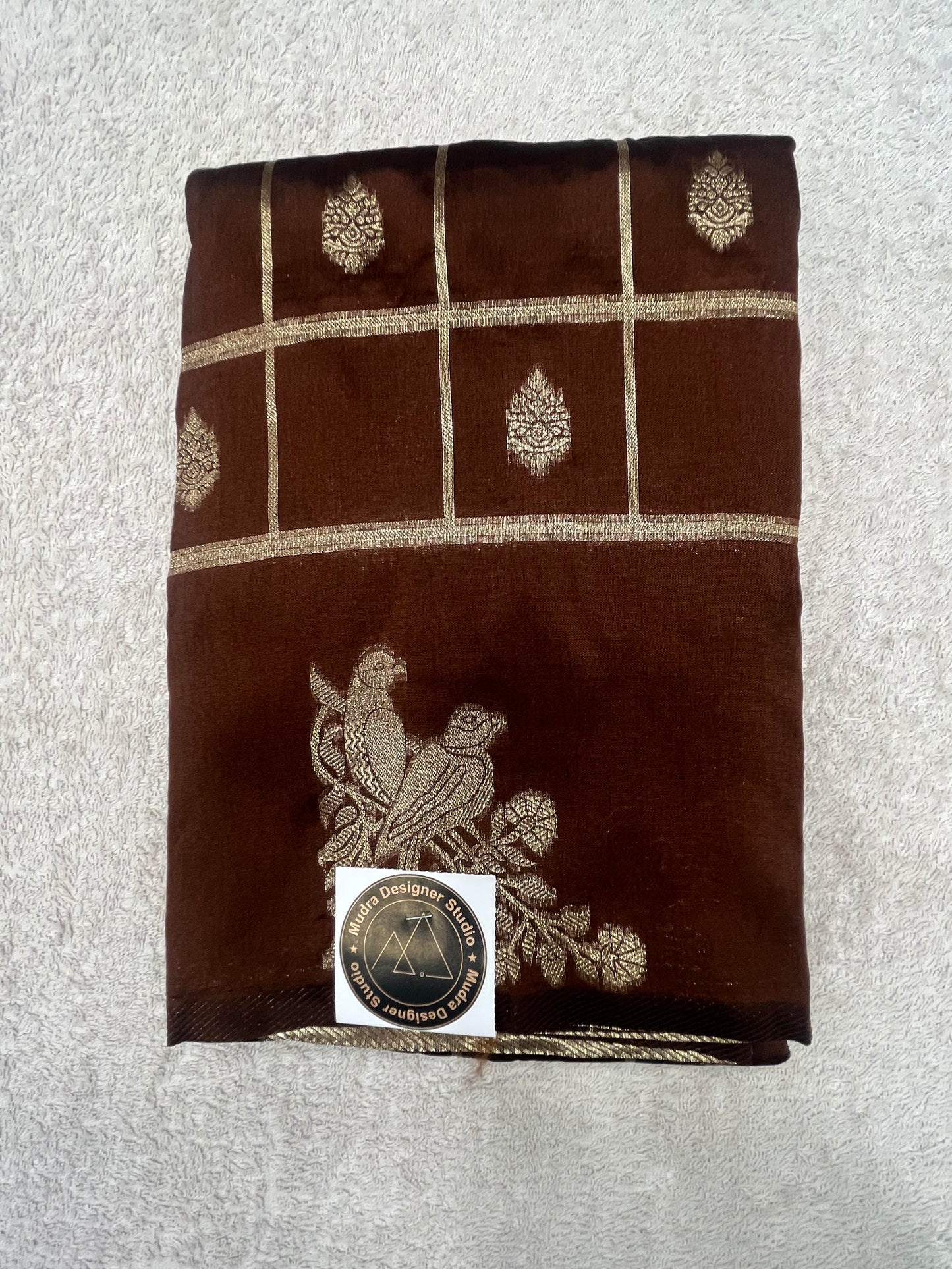 Light WeightPattu Sarees