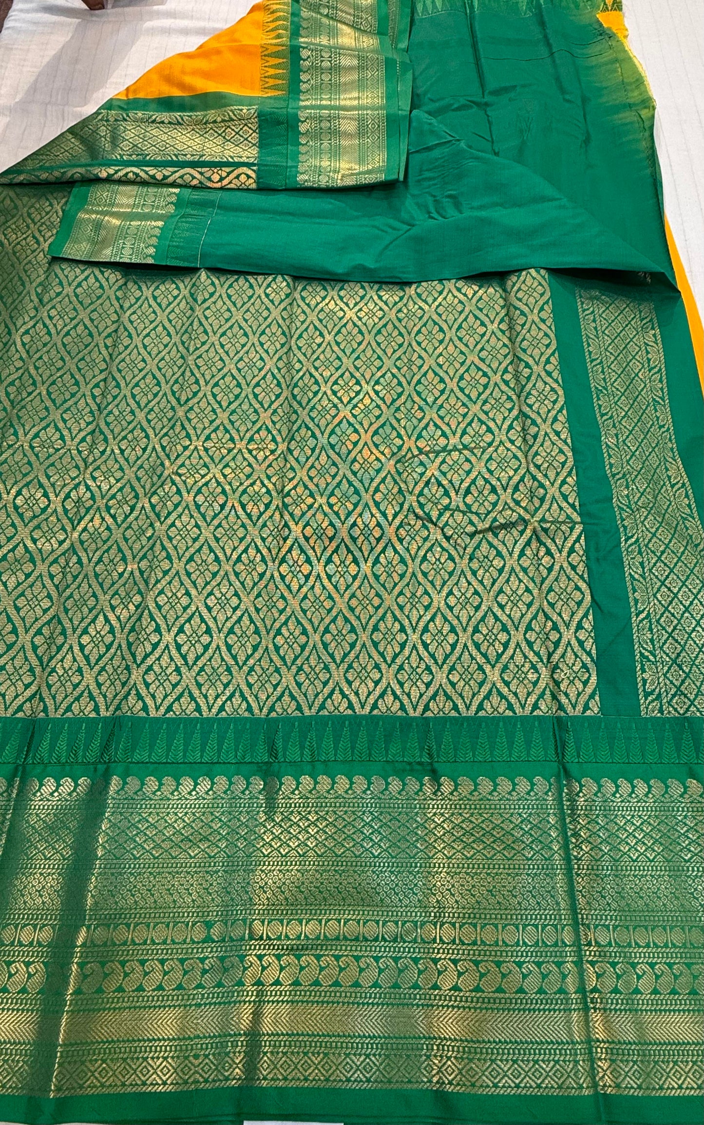 Semi Gadwal 16