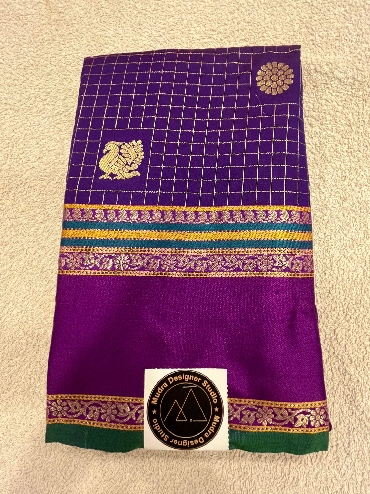 Vintage Soft Pattu