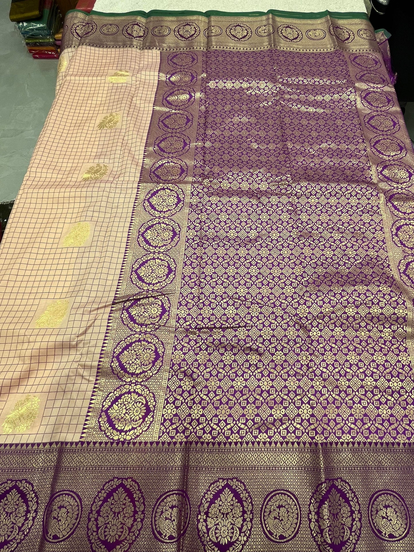 Vintage Soft Pattu