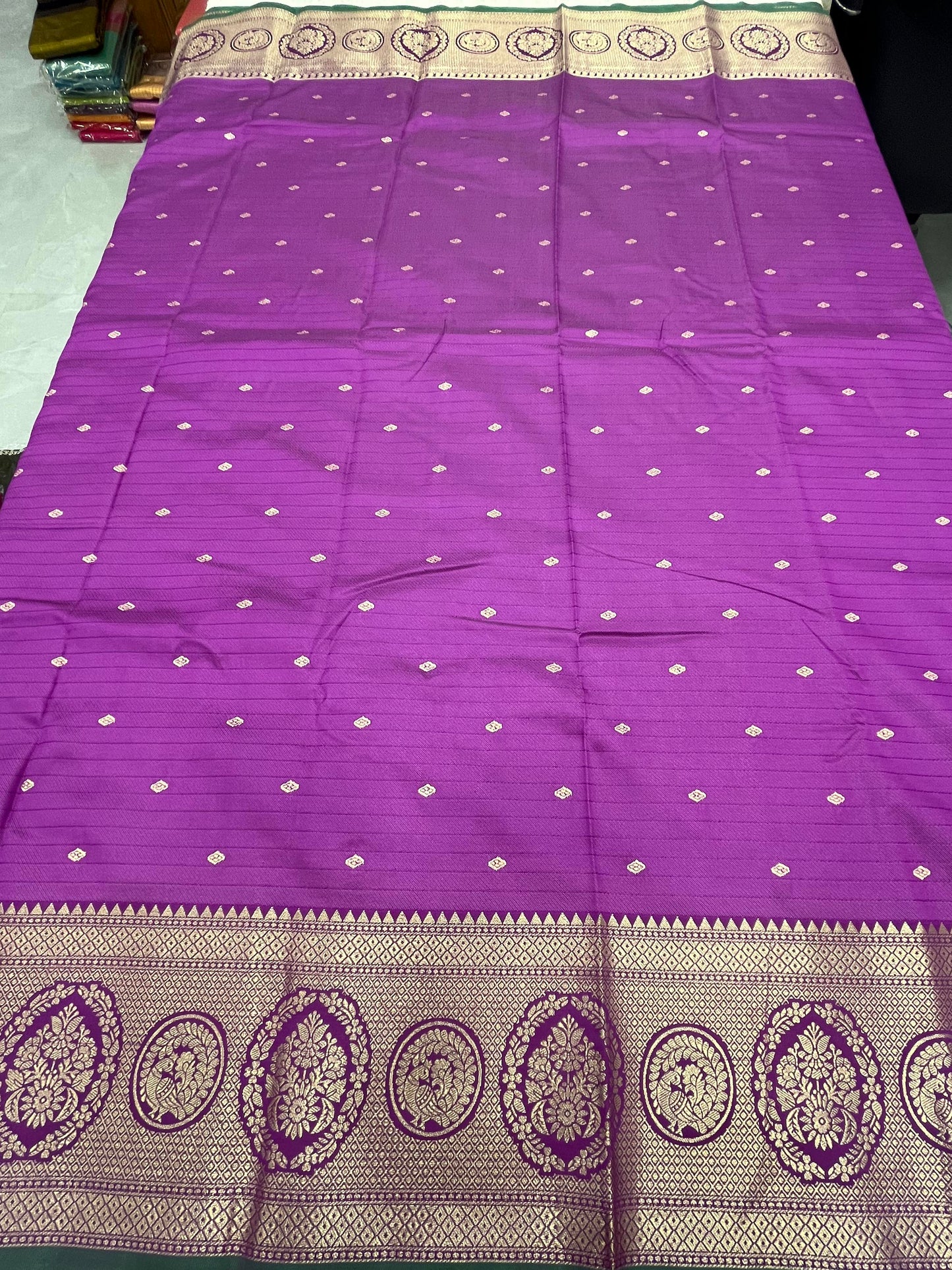 Vintage Soft Pattu