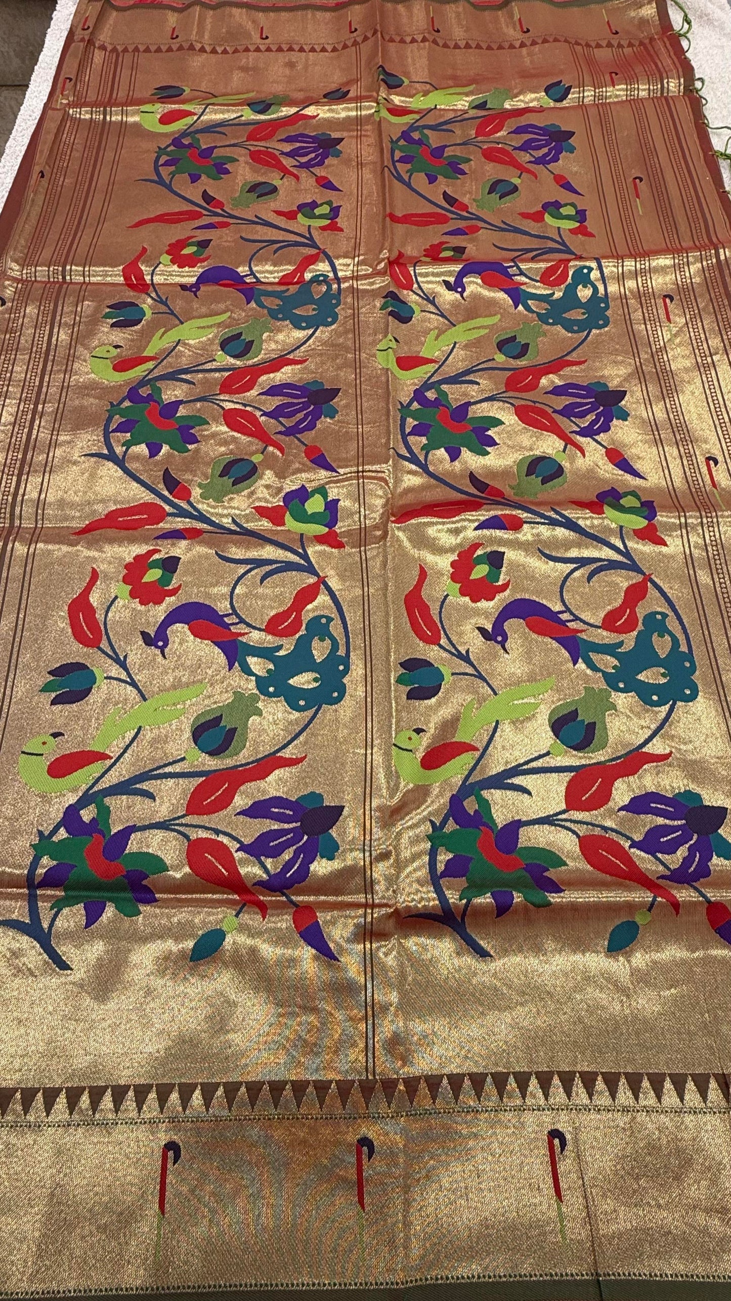 Tissue Paithani 1