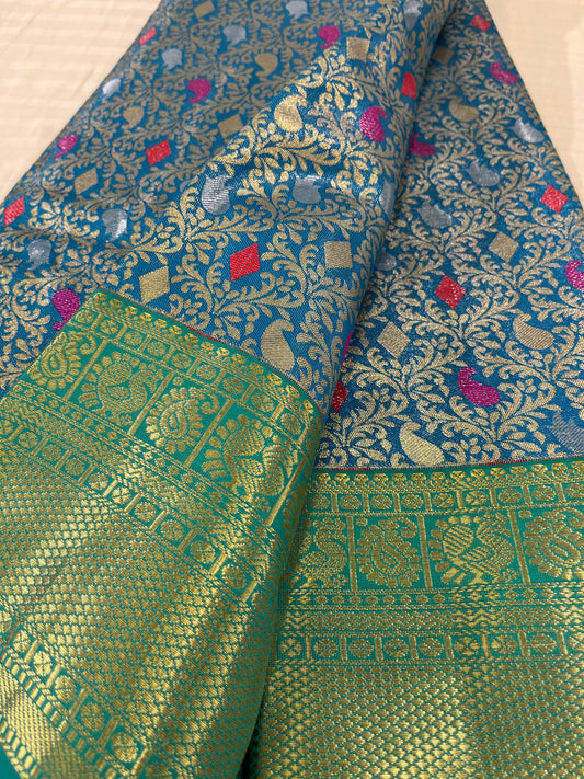 Kanchi Pattu 302