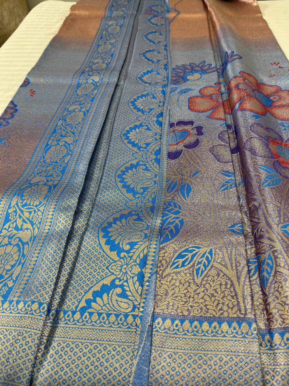 Kanchi Pattu 303