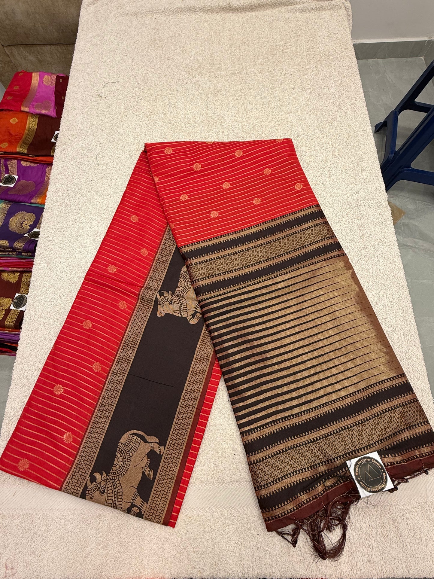 Fancy Gap Border "Pichwai" 2