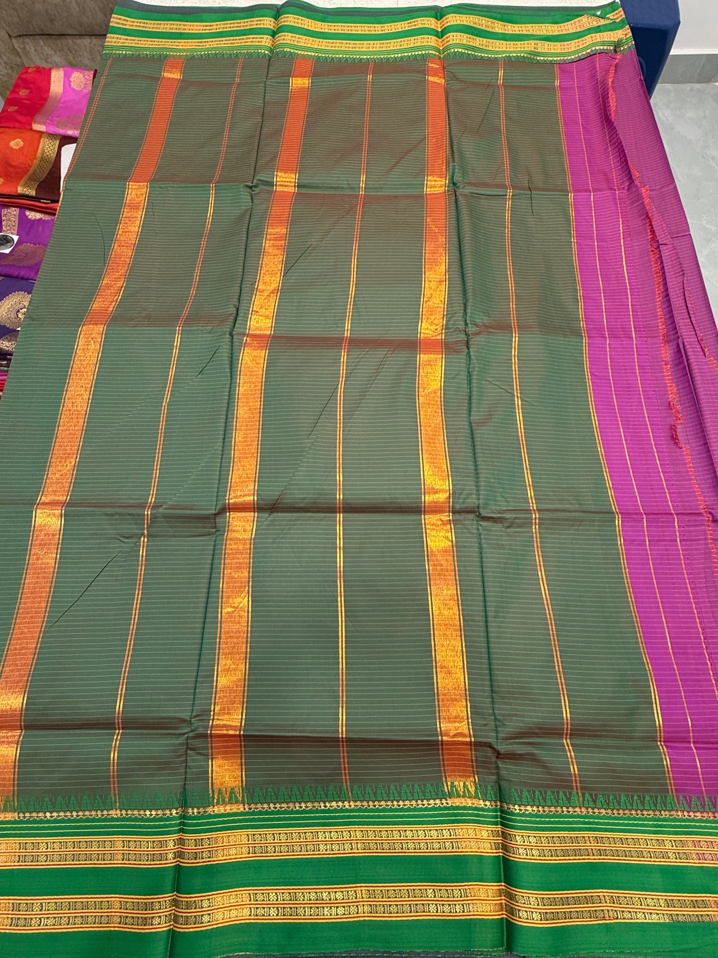 Silky Pattu Light Wait 01