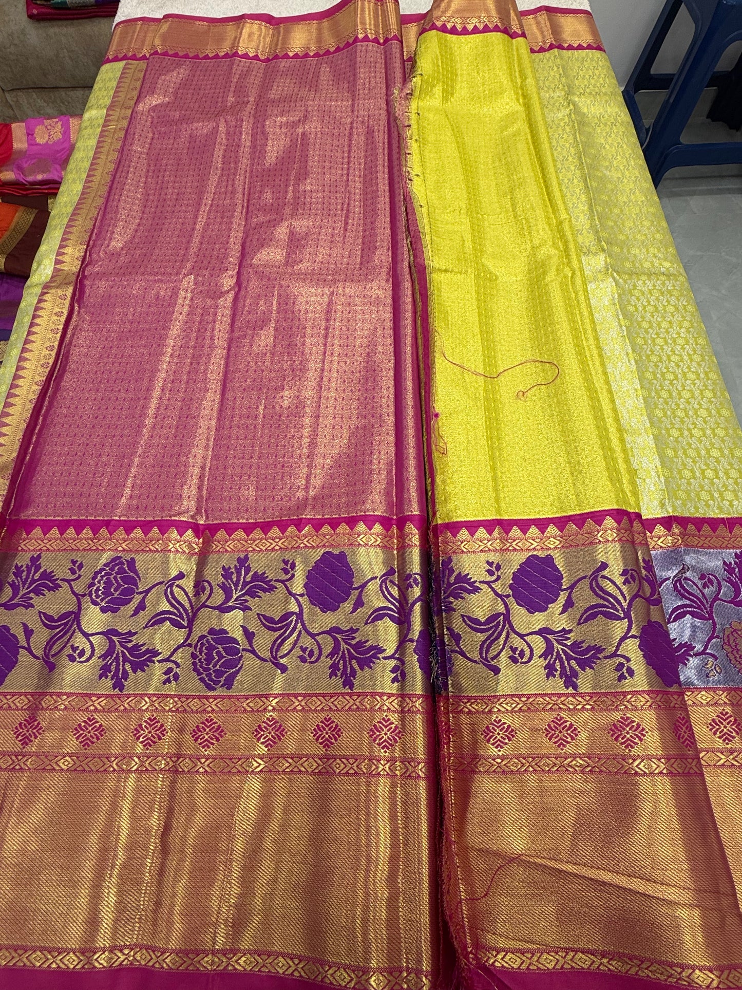 Kanchi Pattu 23