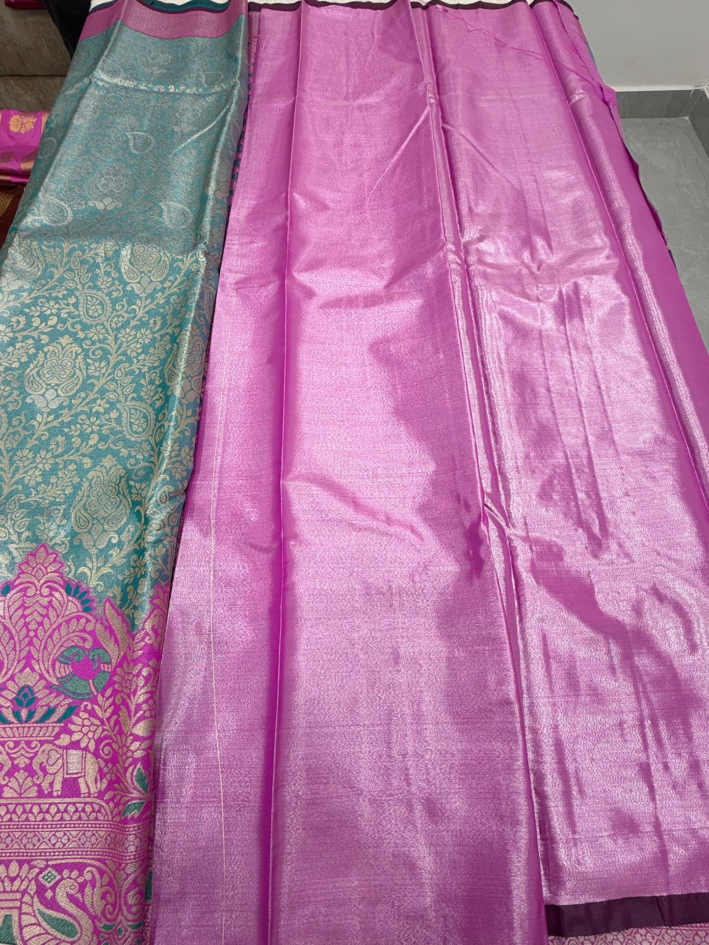 Kanchi Pattu 38