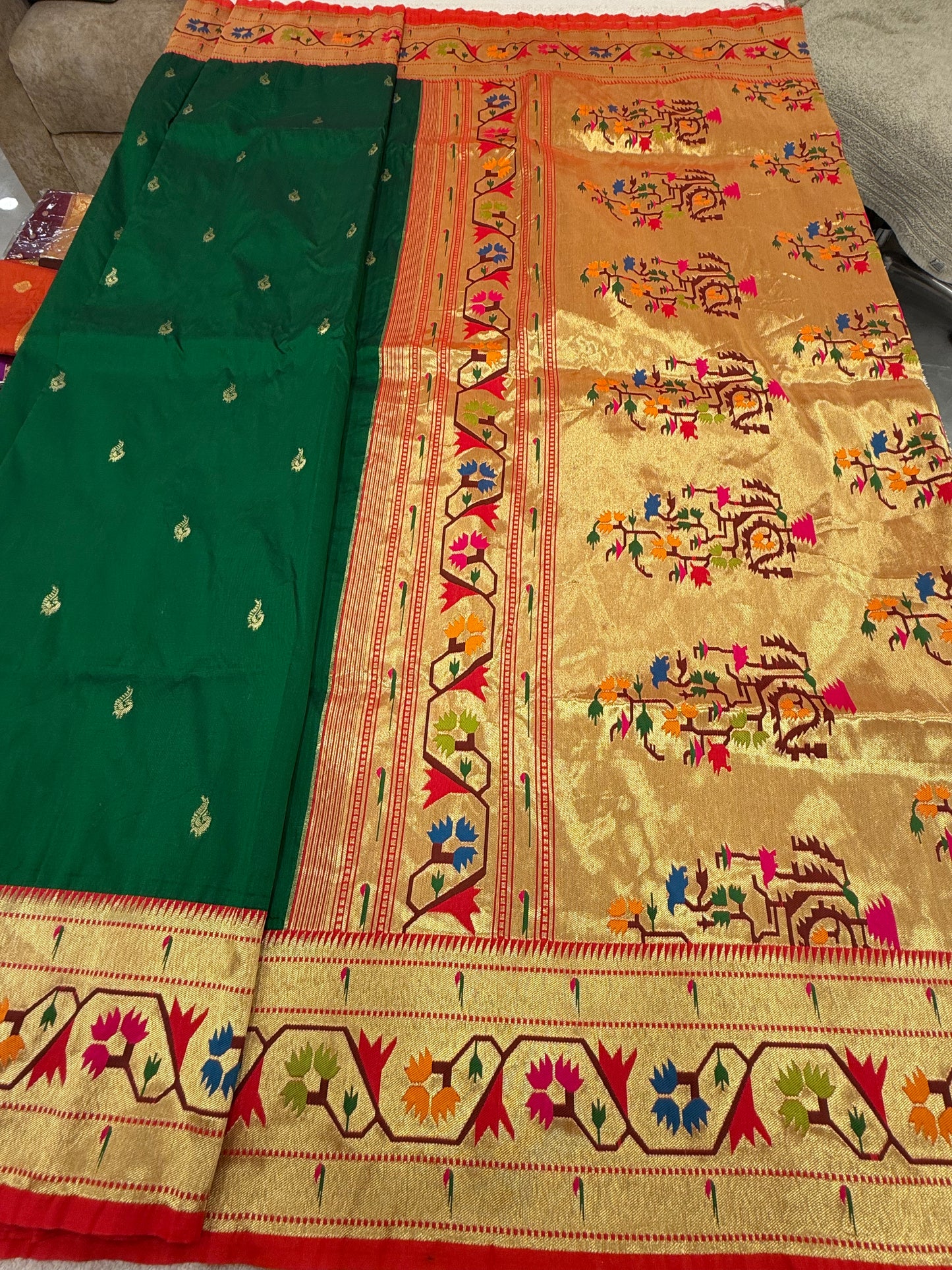 Preamium Paithani 2