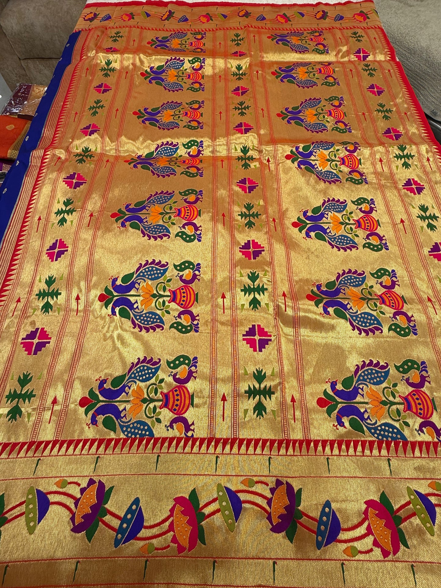 Preamium Paithani 1