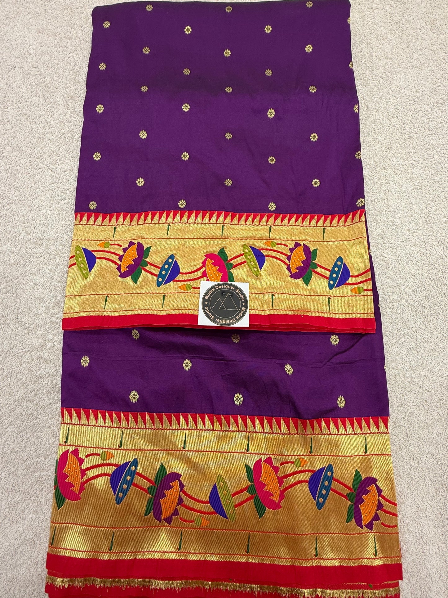 Preamium Paithani 1