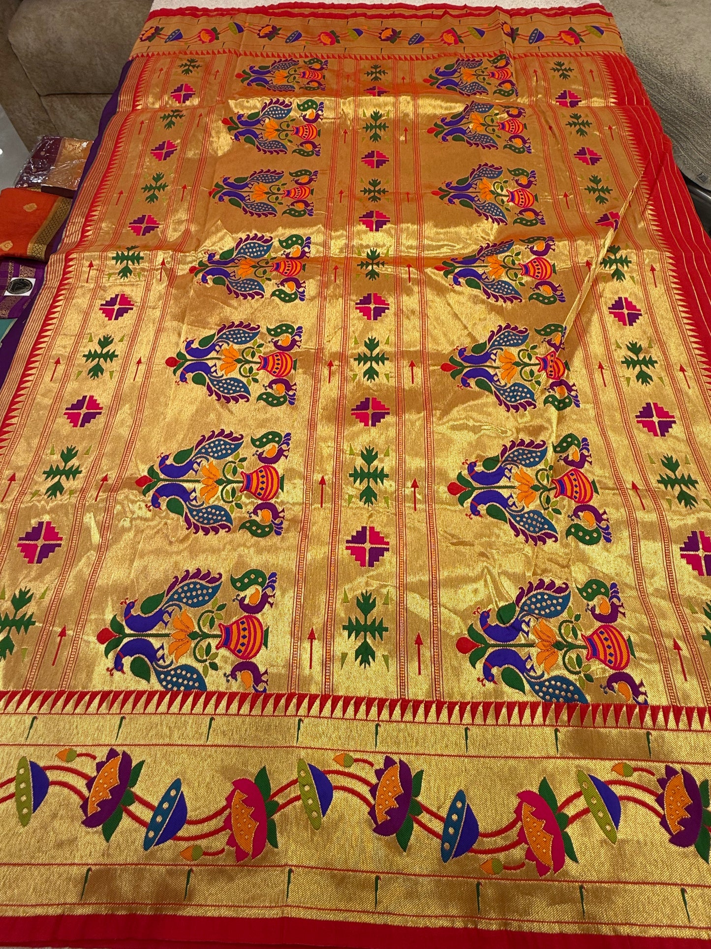 Preamium Paithani 1