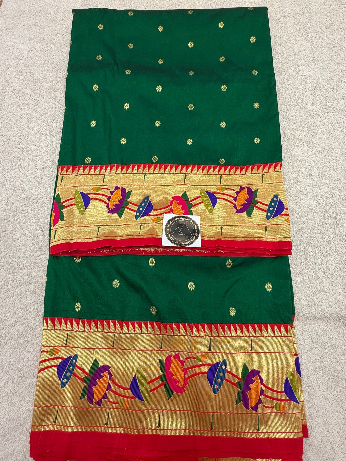 Preamium Paithani 1