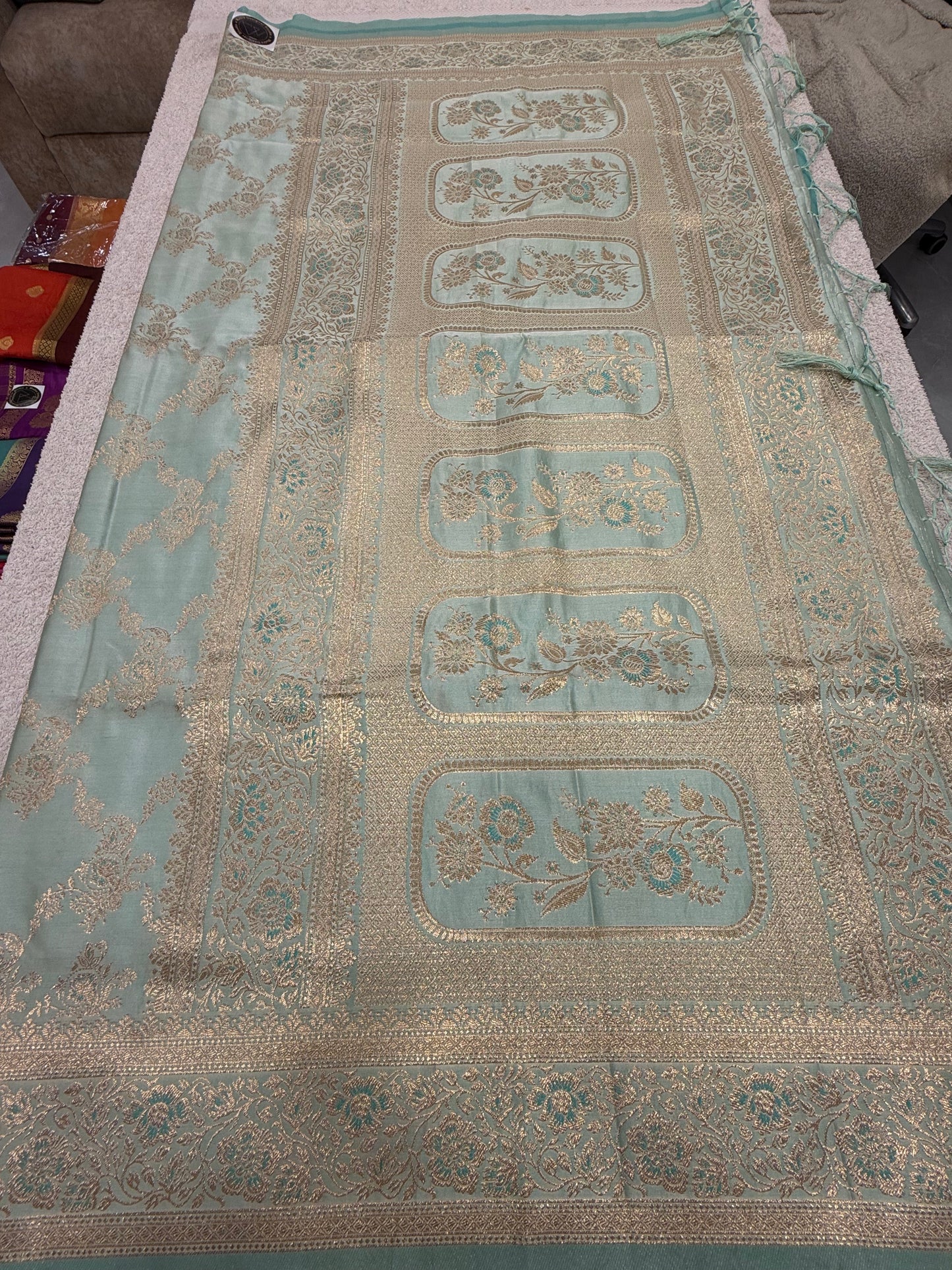 Satin Benaras 11