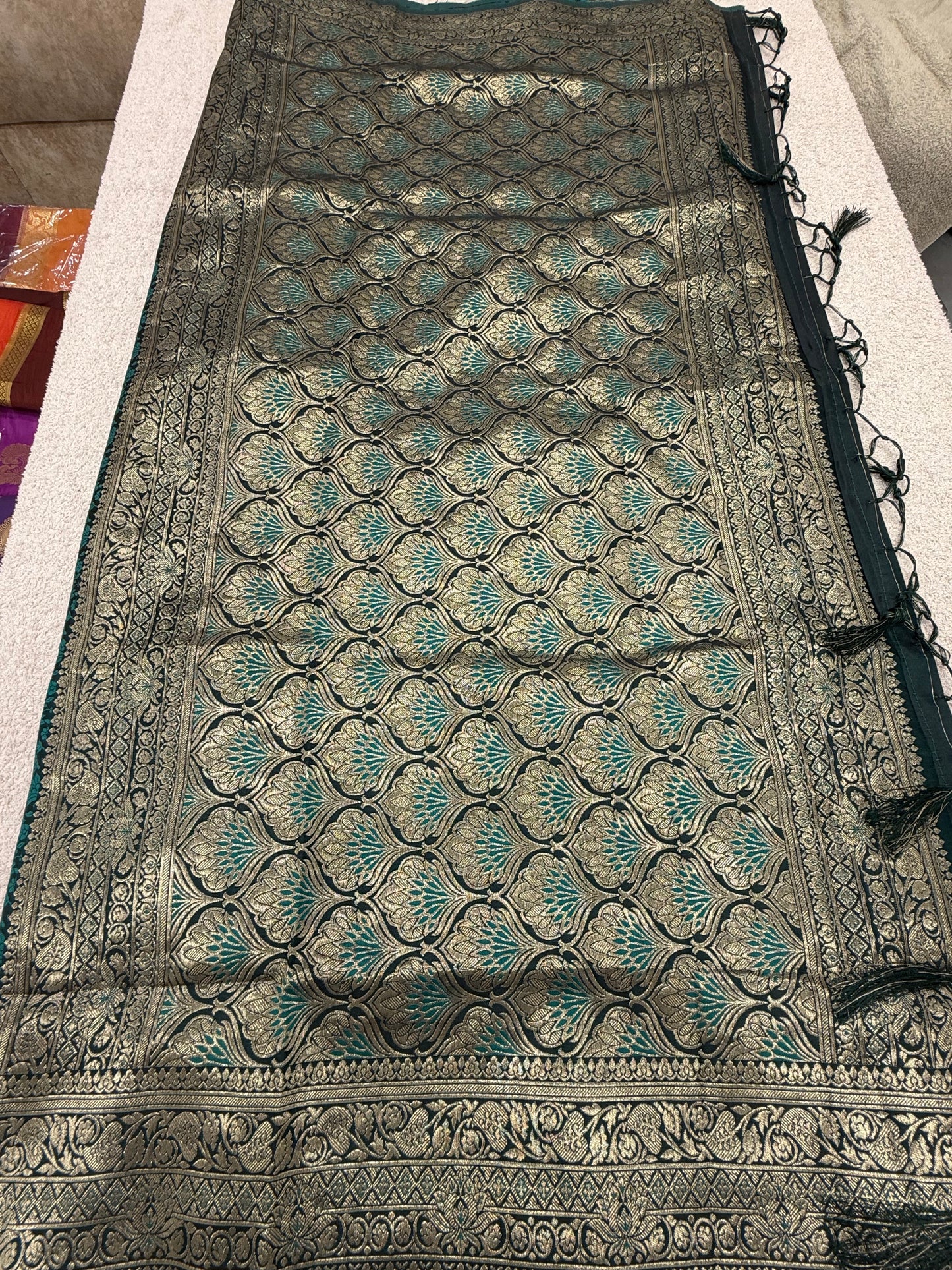 Satin Benaras 9