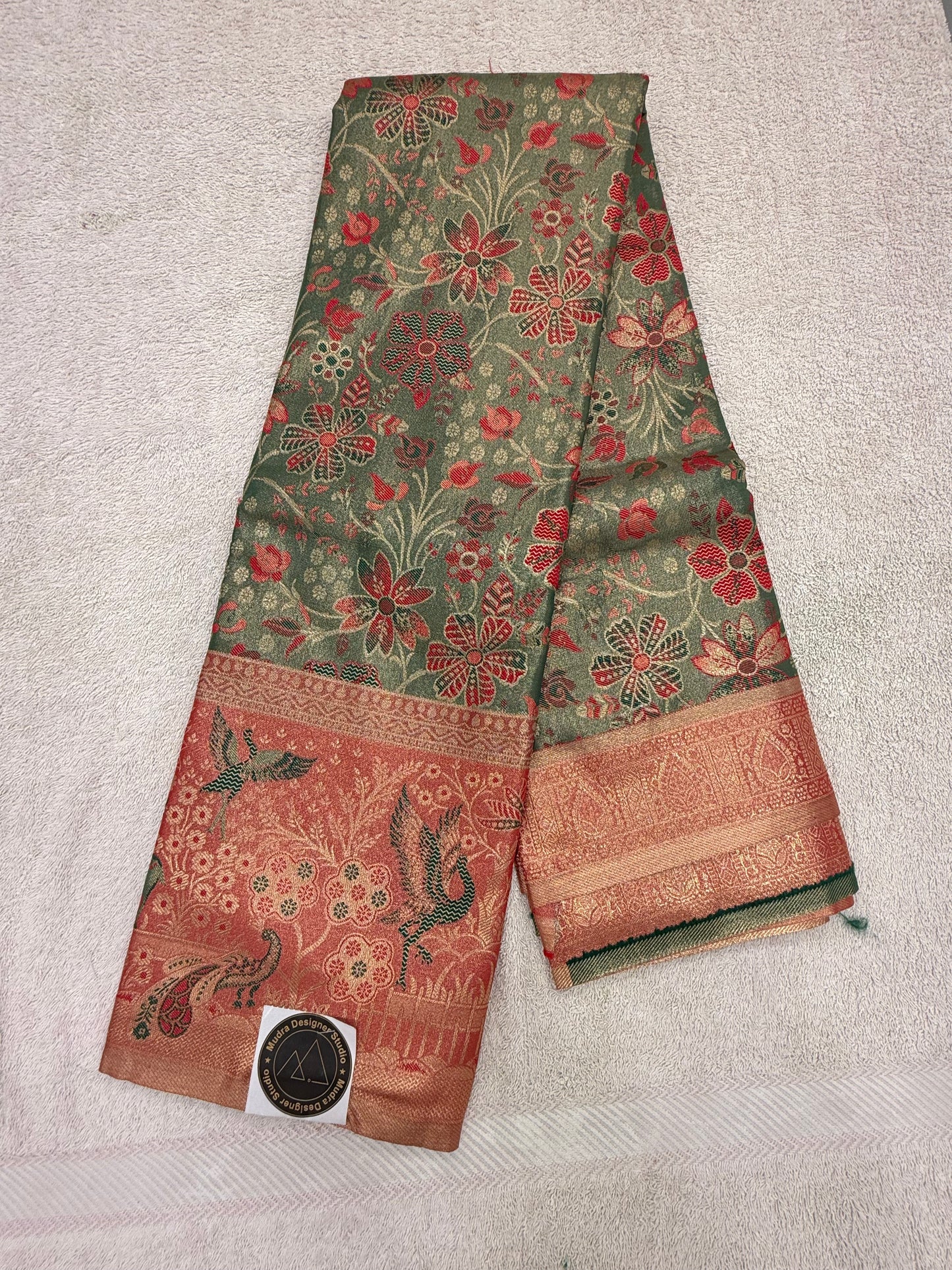 Kanchi Pattu 42