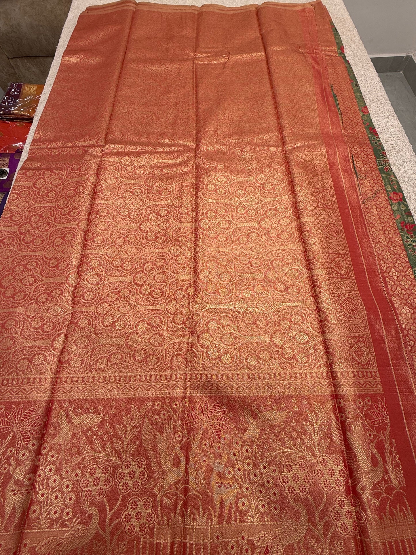 Kanchi Pattu 42