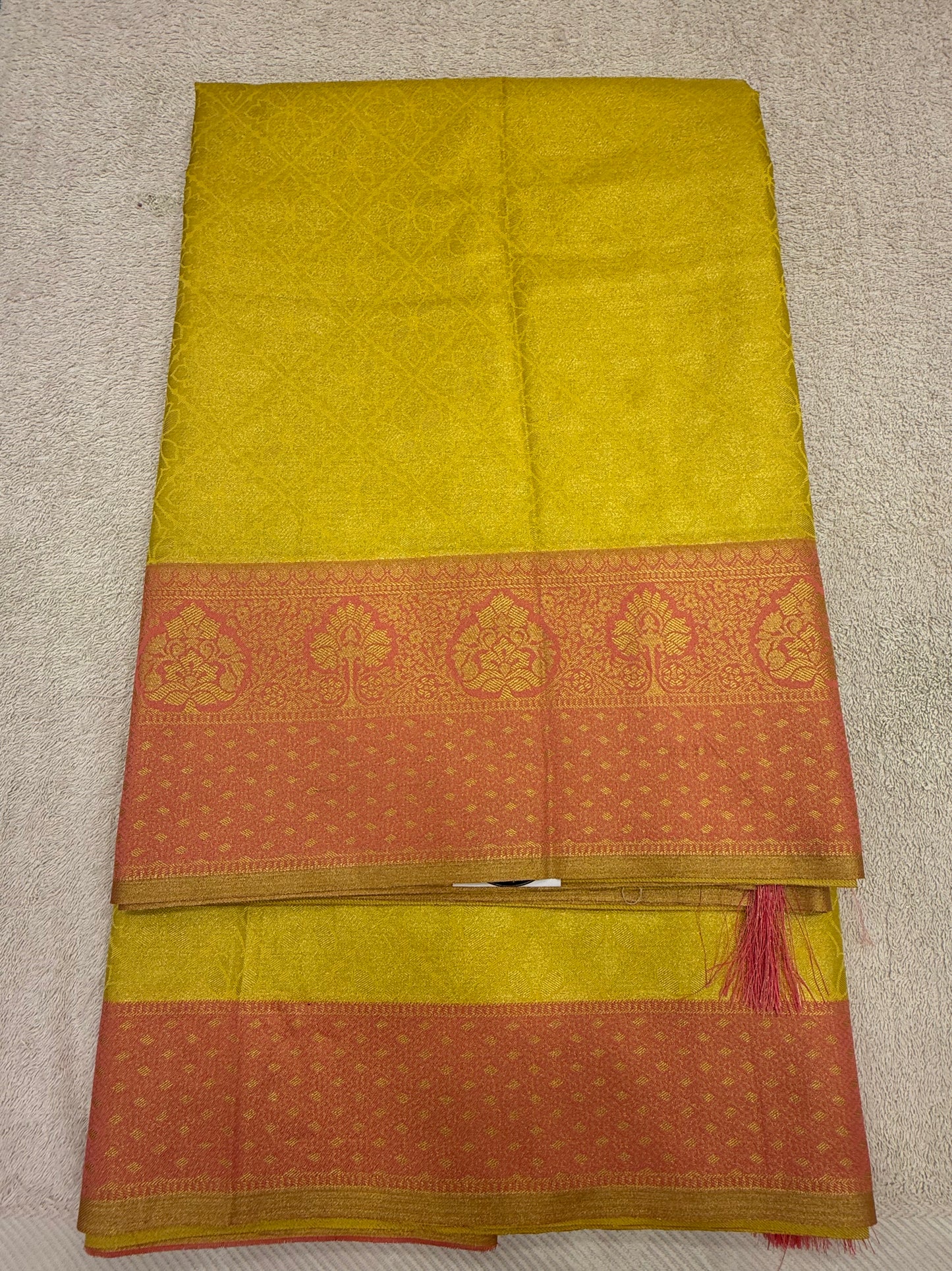 Kanchi Pattu 63