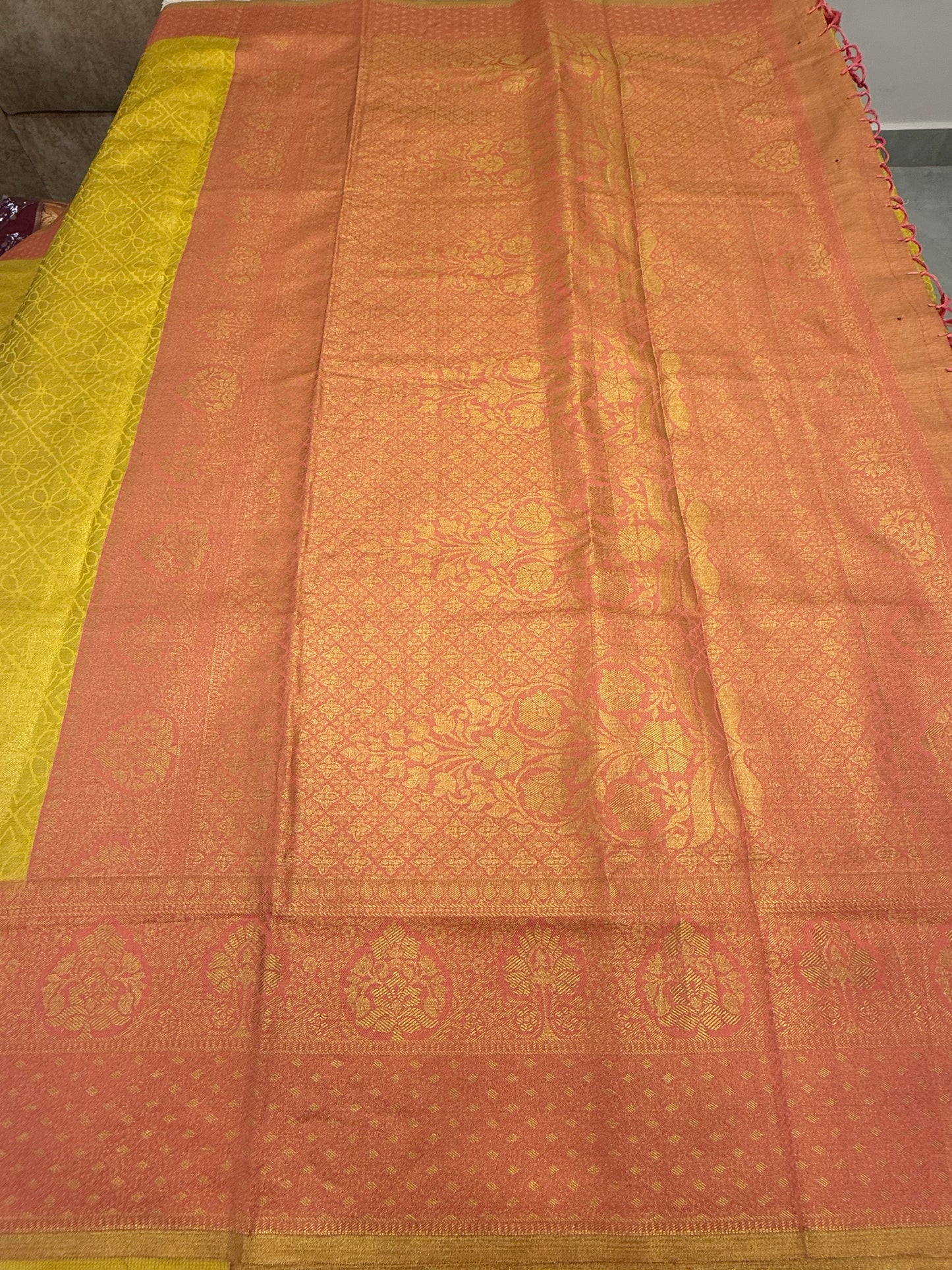 Kanchi Pattu 63
