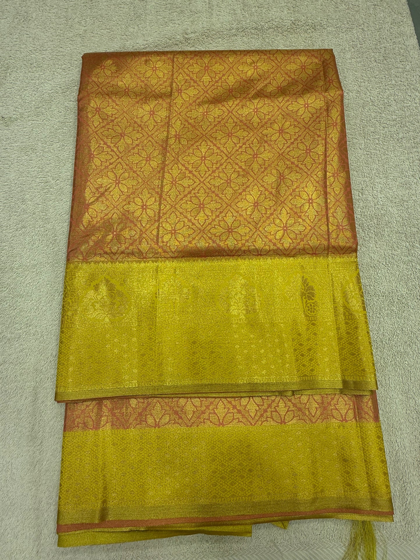 Kanchi Pattu 60