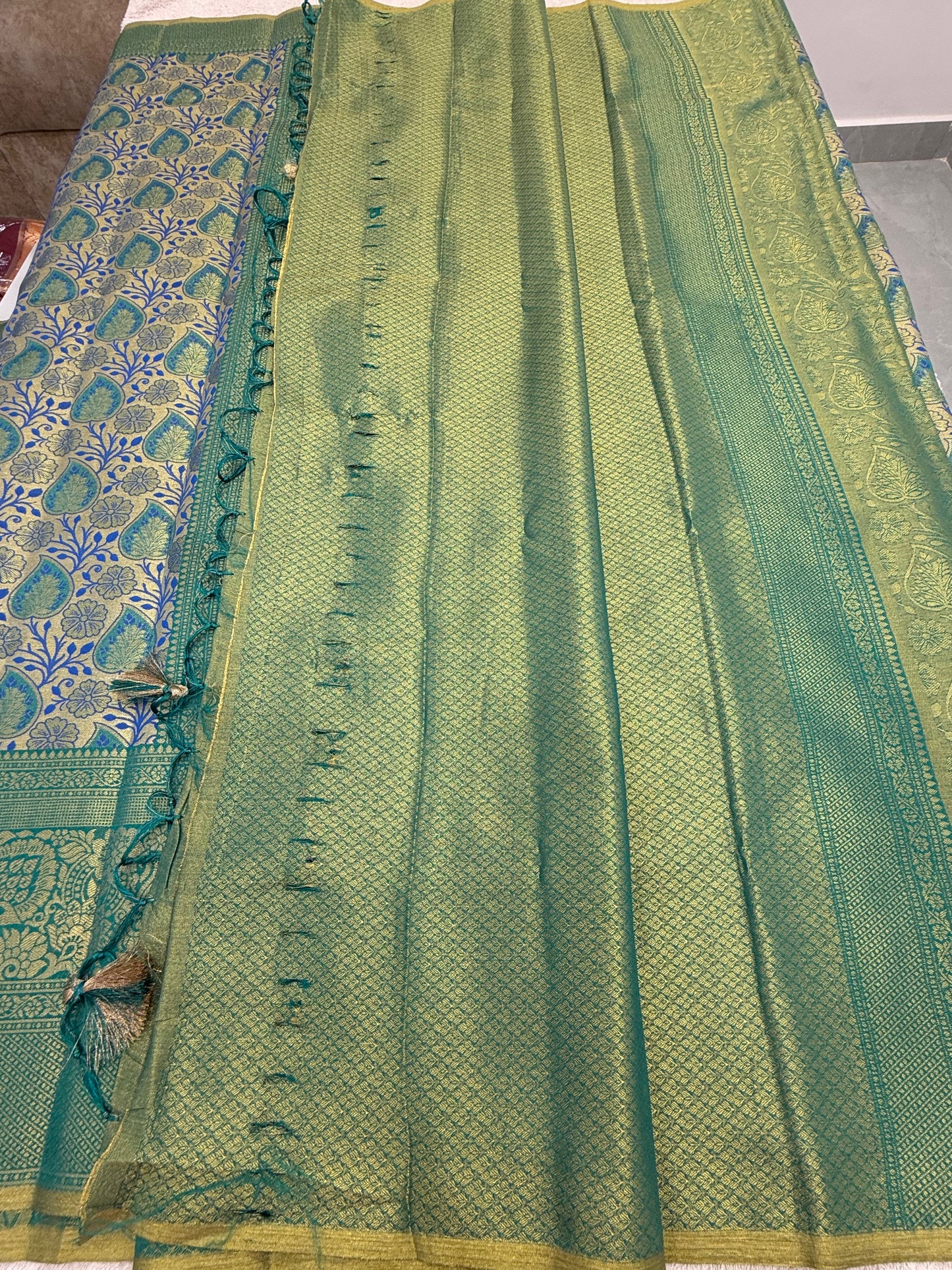 Kanchi Pattu 54