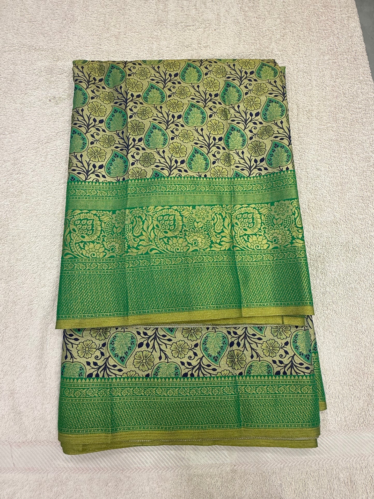 Kanchi Pattu 52