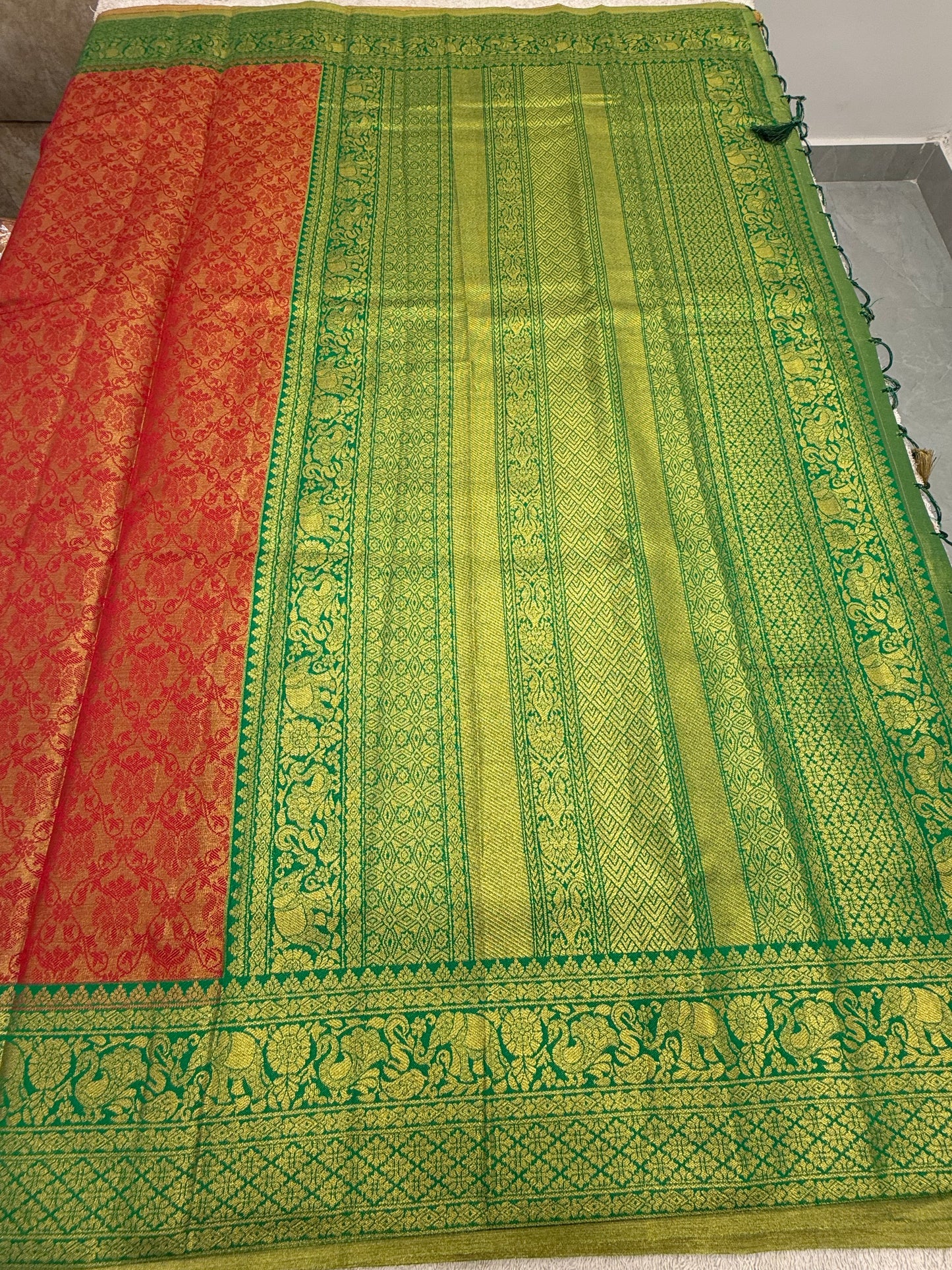 Kanchi Pattu 46