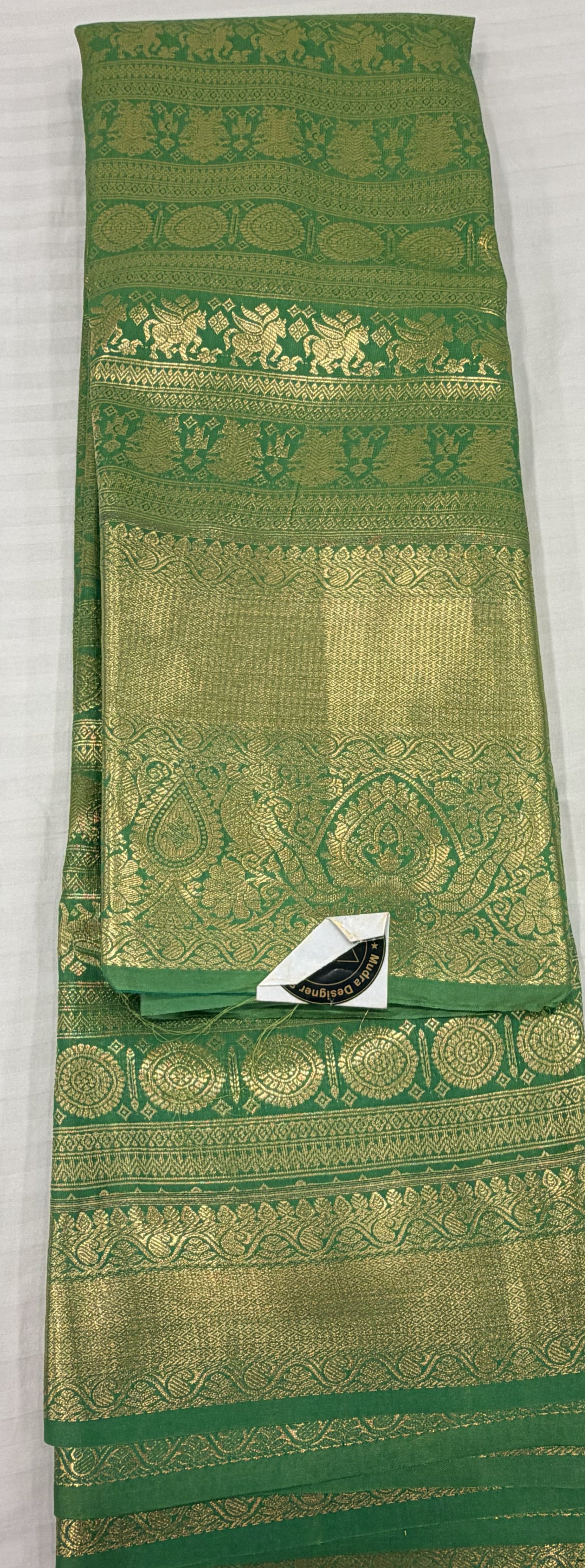 Kanchi Pattu 15