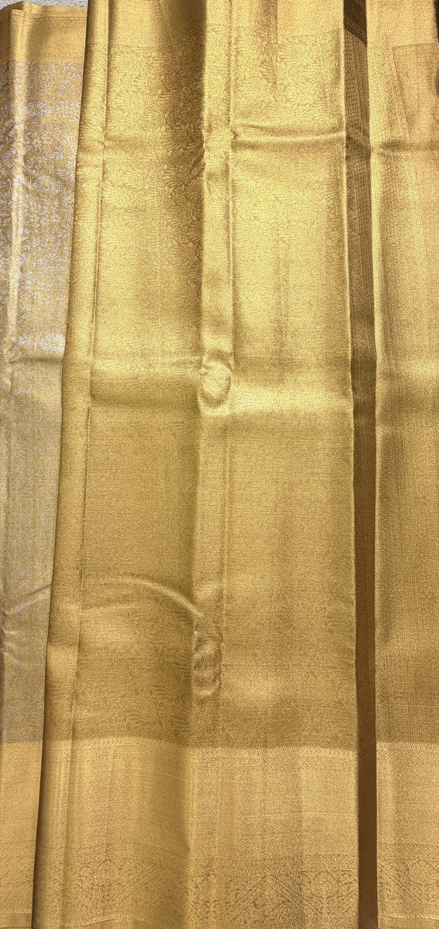 Kanchi Pattu 36