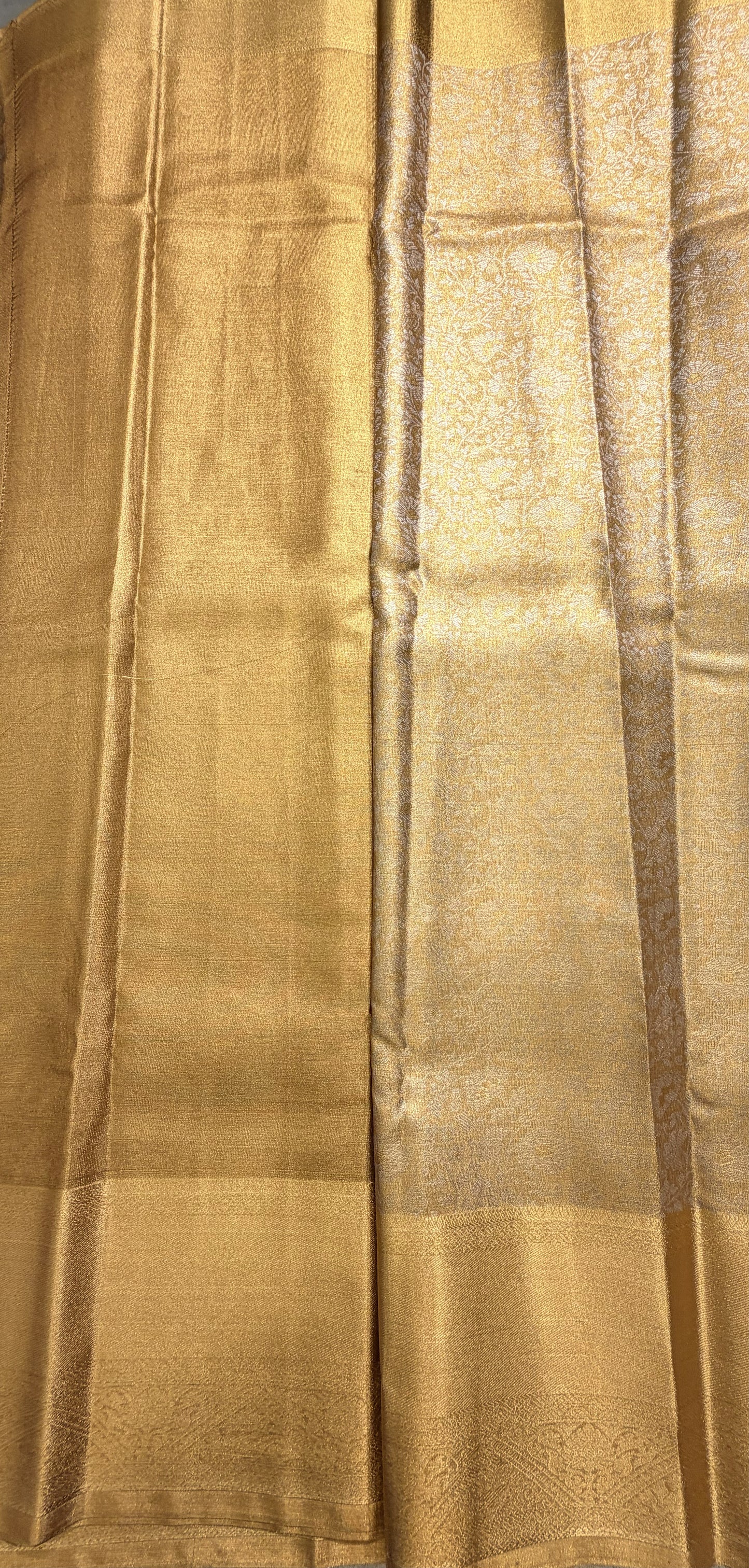 Kanchi Pattu 36