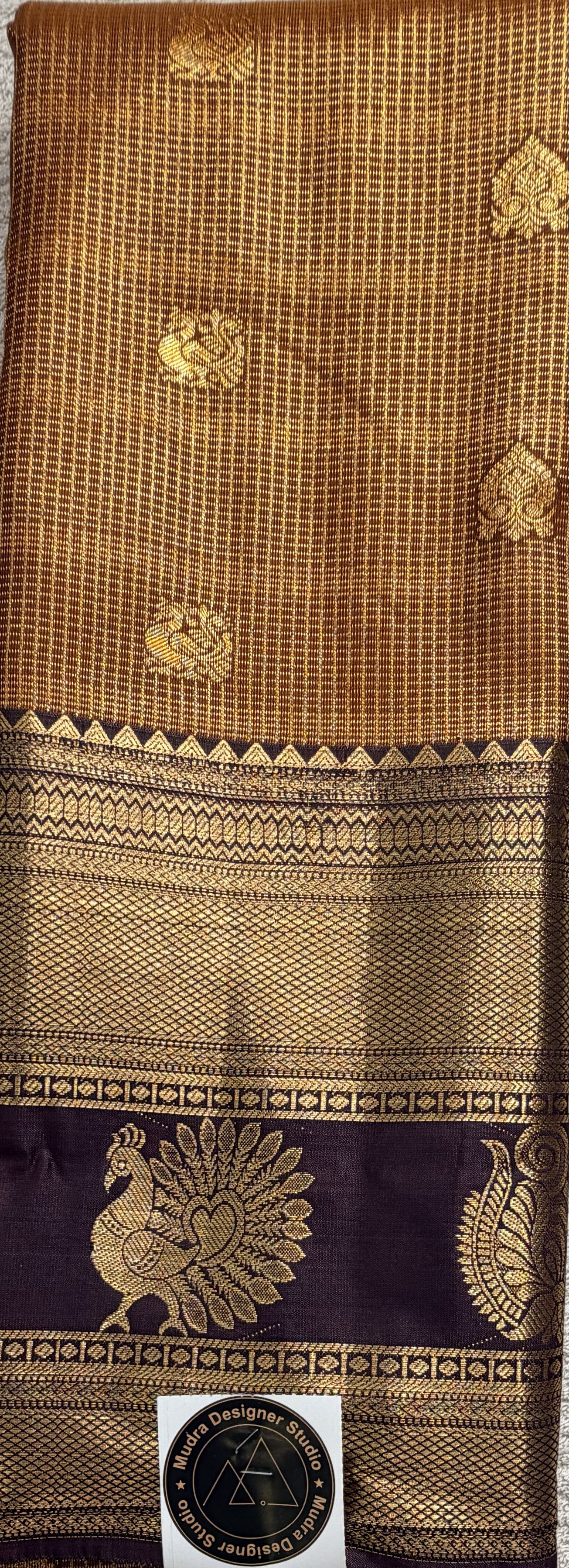 Kanchi Pattu 39