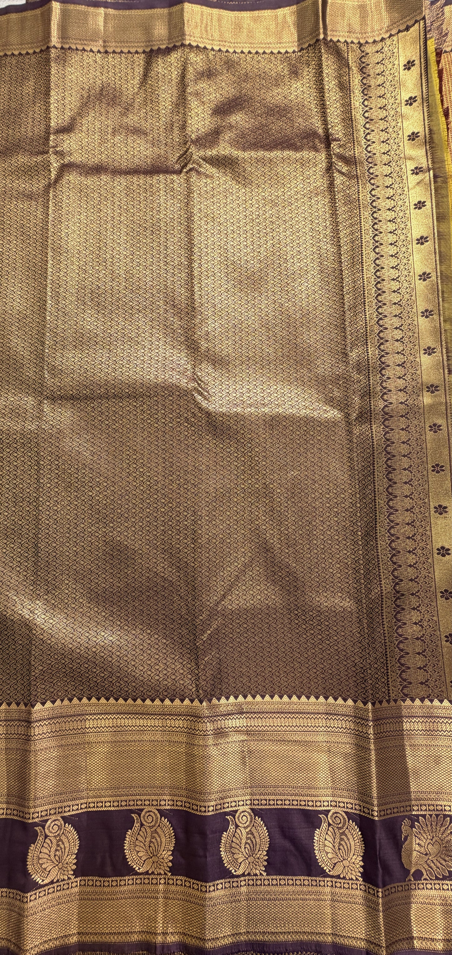Kanchi Pattu 39