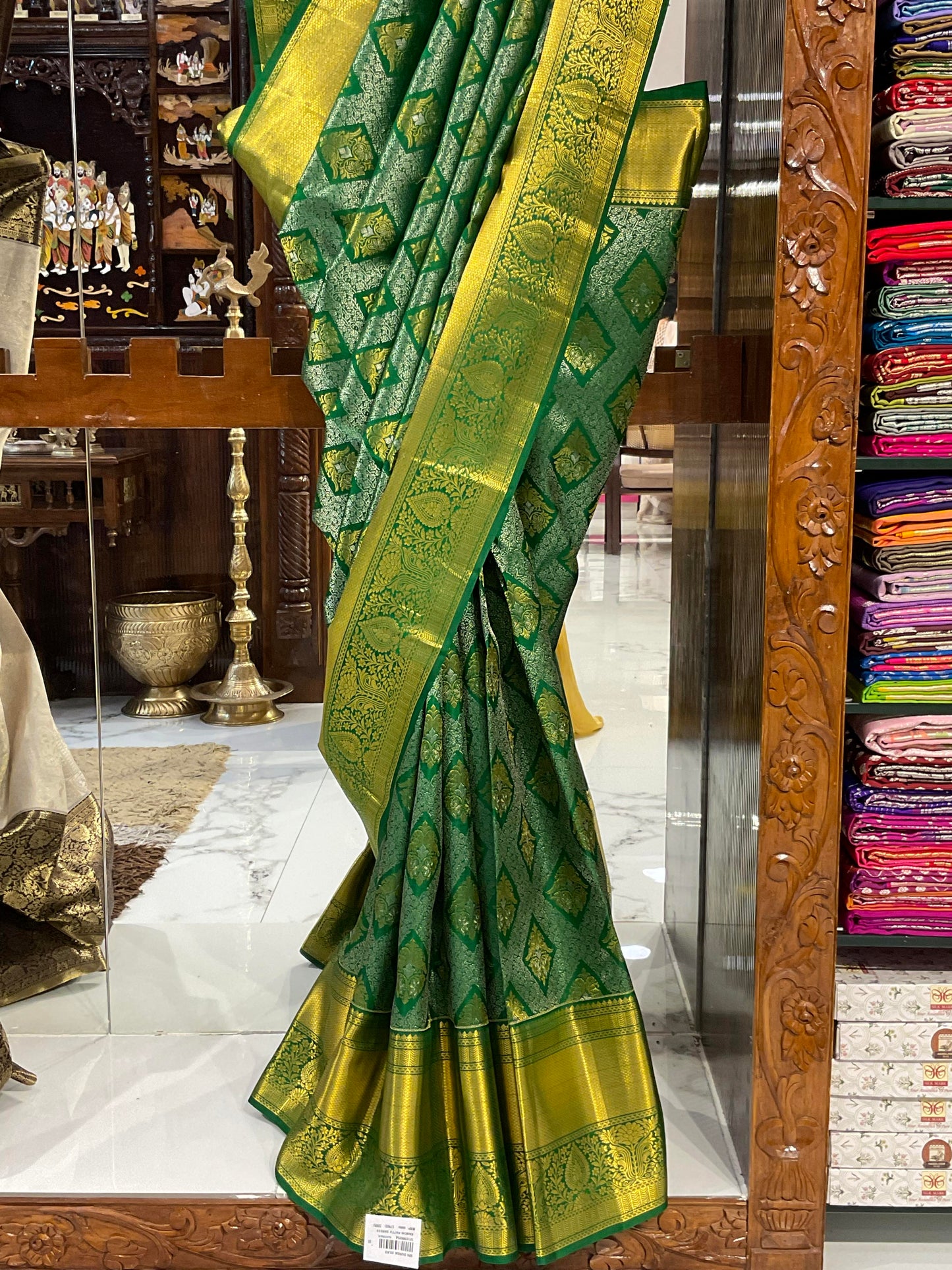 Self Kanchi Pattu