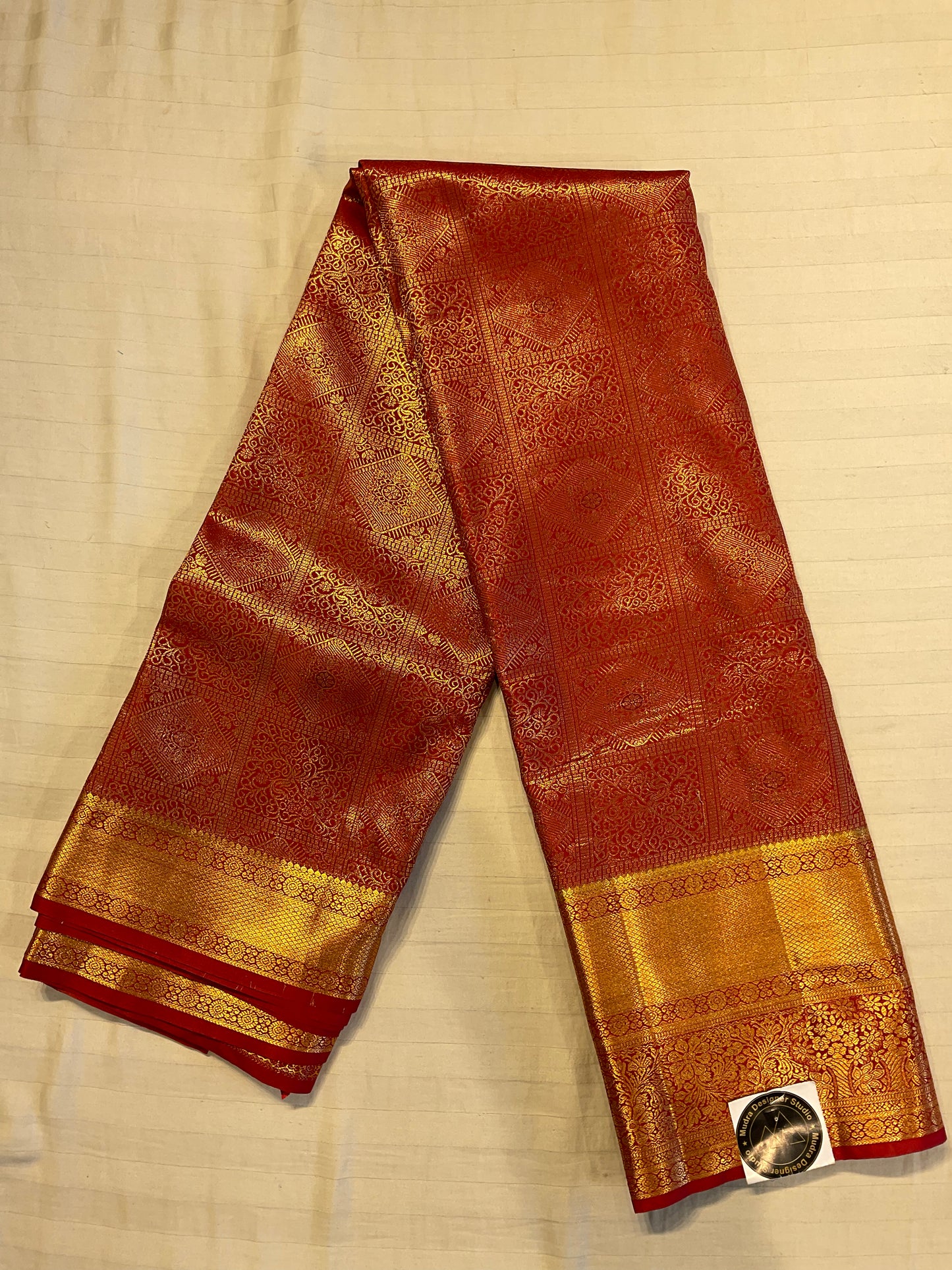 Kanchi Pattu 18
