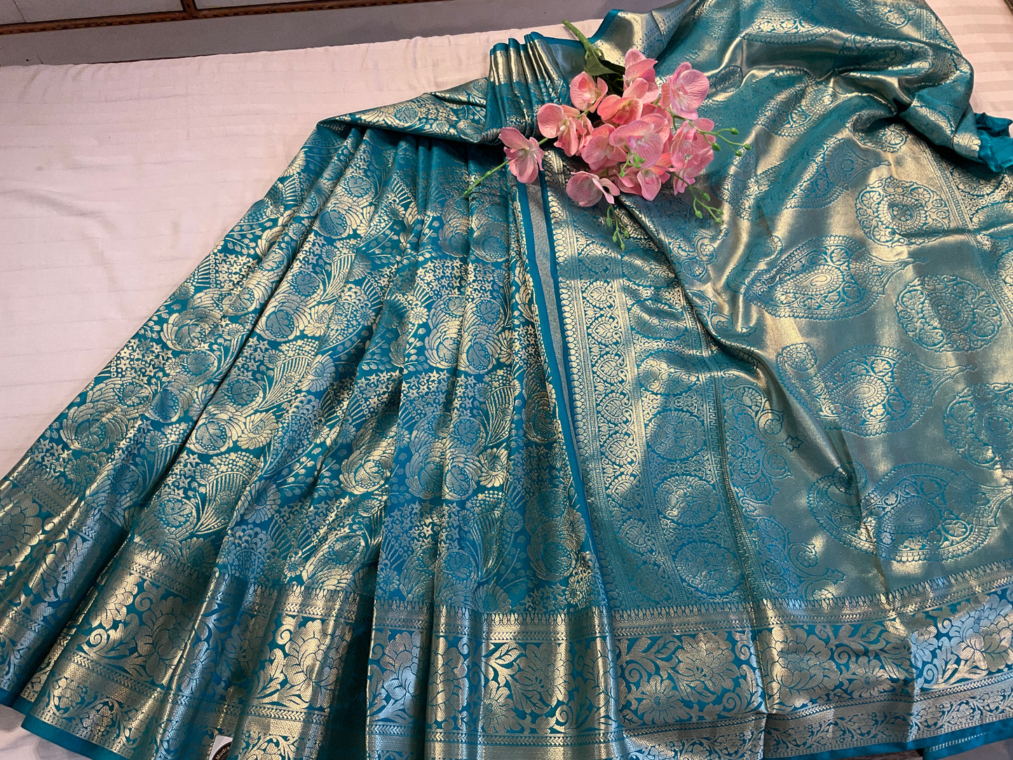 Kanchi Pattu 5