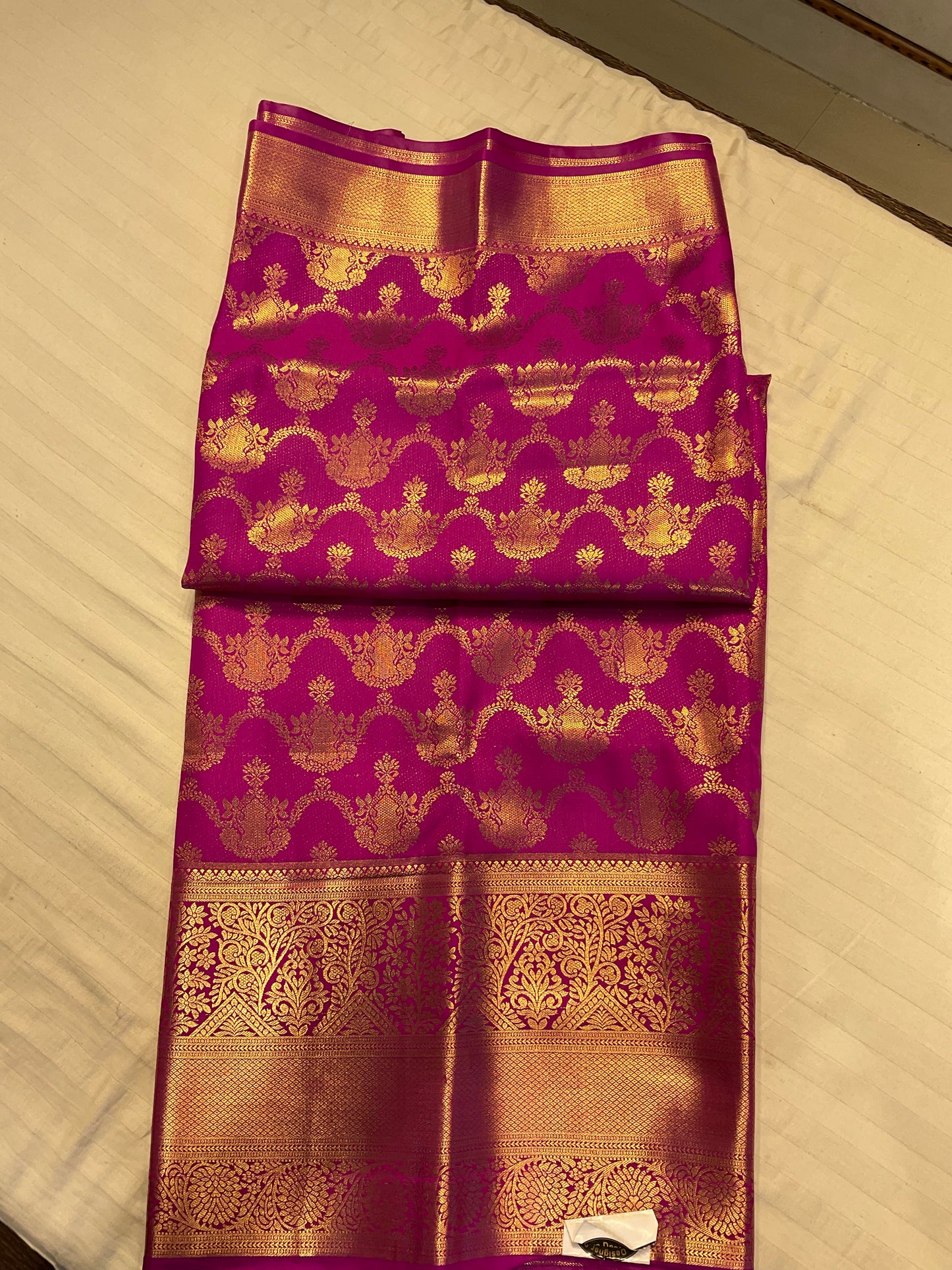 Kanchi Pattu 8