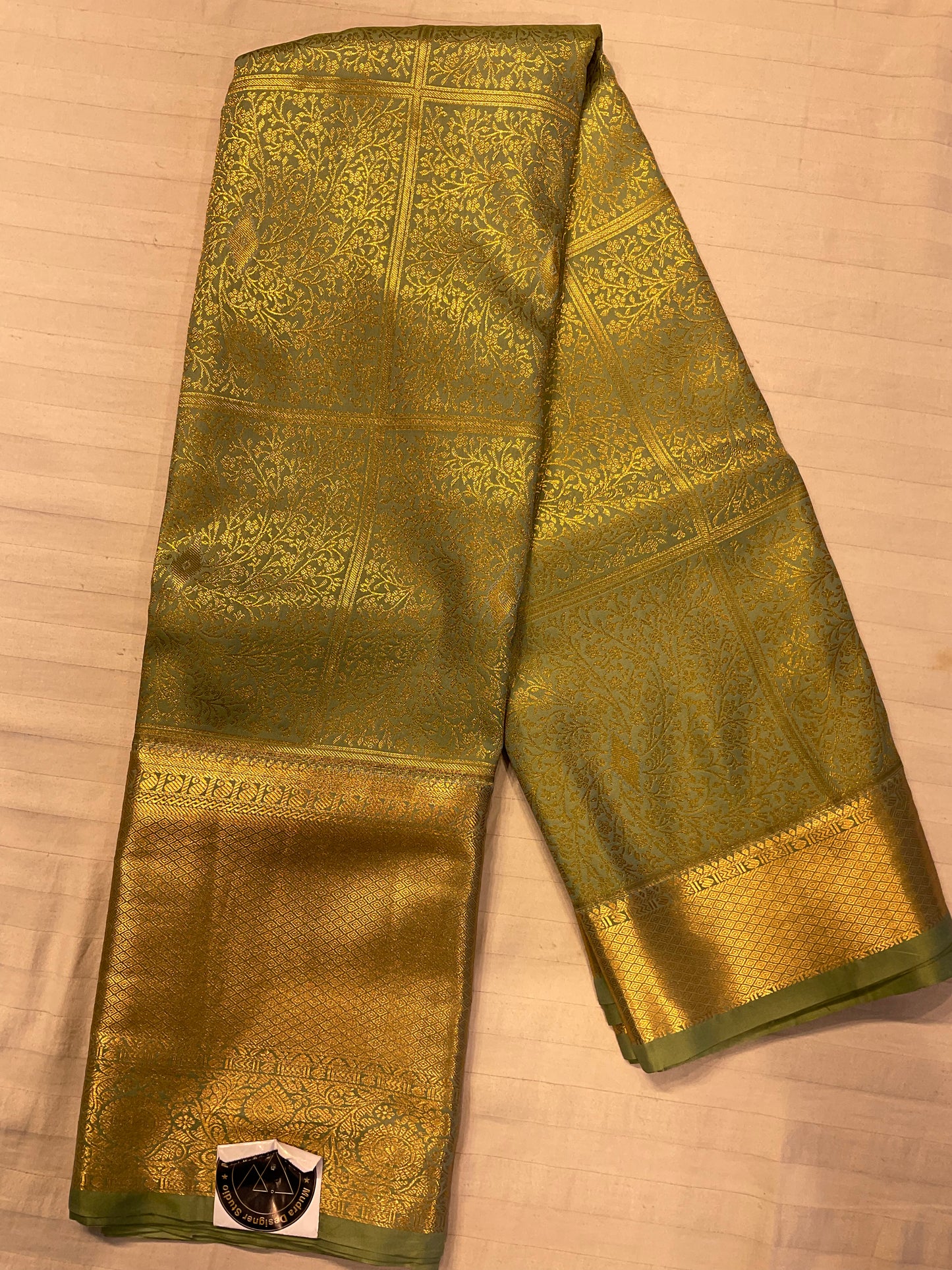 Kanchi Pattu 17
