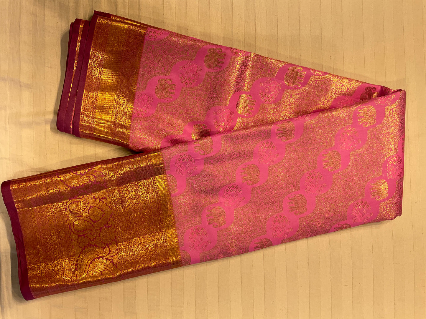 Kanchi Pattu 15