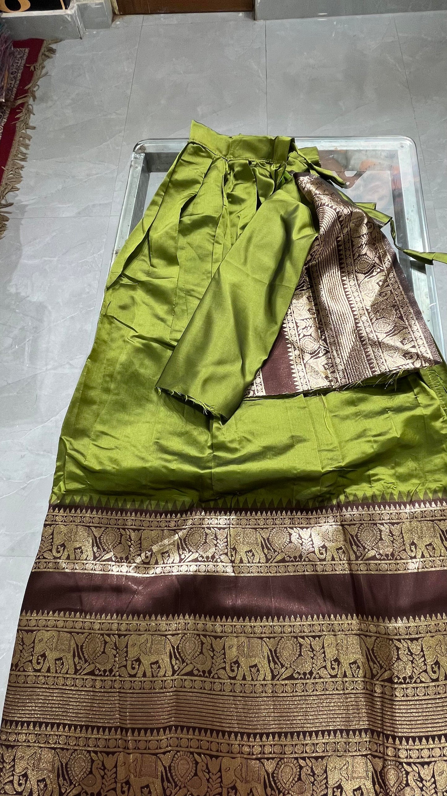 Lehenga - Blouse With Out Stitching